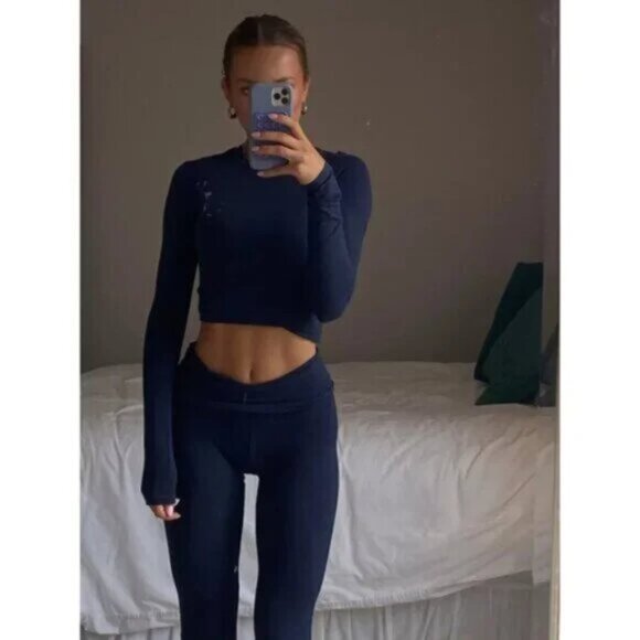 SKIMS Foldover Pants in Soot Black Size Large - Picture 10 of 11